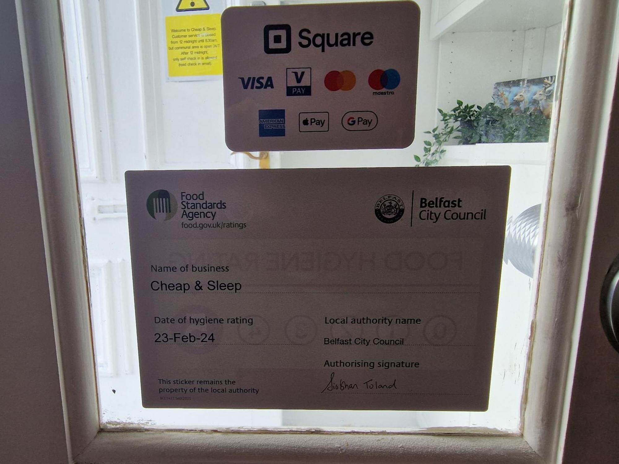 Хостел Aunty Katie'S House, Ni Tourist Board Certified & Located On The Main Oldpark Road To Belfast, With Free Continental Breakfast & Free Ultra Fast Sky Internet, Free Sky Sports & Free Sky Cinema, Self-Check In After 10Pm Gmt Экстерьер фото